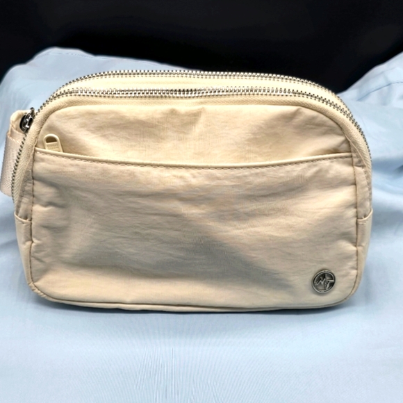 Pre Loved Pander Belt Bag Tan and Cream Bundle With 5 Zips! - Picture 5 of 7
